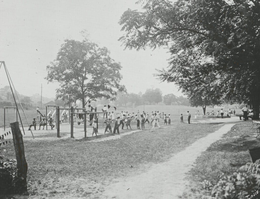 Photo of a busy day in Washington Park